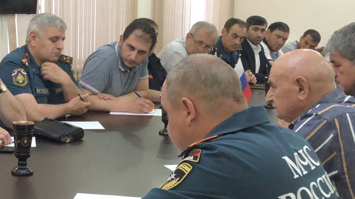 Энерго- и газовые сети Буйнакска выдержали испытание непогодой